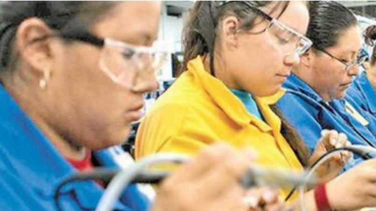 Industria busca obreros foráneos