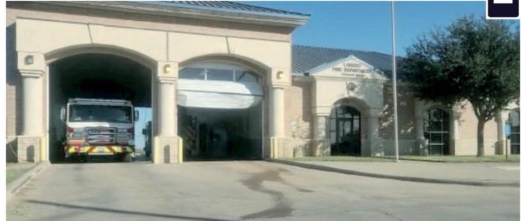 Voraz incendio en una subestación de bomberos