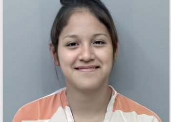 Arma usada en un homicidio fue comprada en Laredo