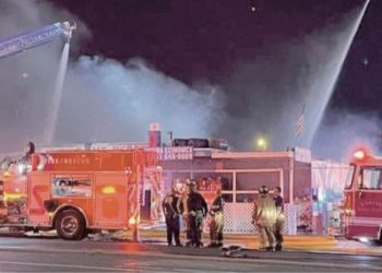 Pudo haber sido intencional el incendio al negocio del activista político, anoche