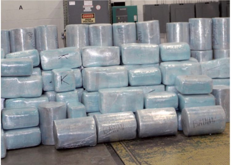 Trailero ocultaba marihuana en algodón de azúcar