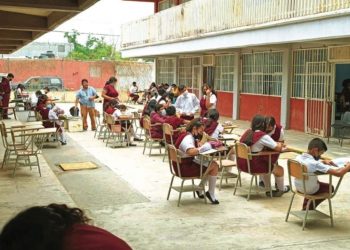 NO HAY CUPO Primarias del poniente padecen sobrepoblación