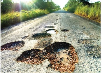 Demandan rancheros mejoras a carreteras