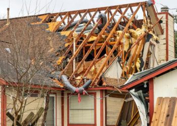 Declara Abbott desastre en el sureste de Texas por intensas tormentas