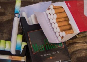 Prevén venta libre de tabaco en la vía pública