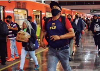 Chocan trenes en la línea 3