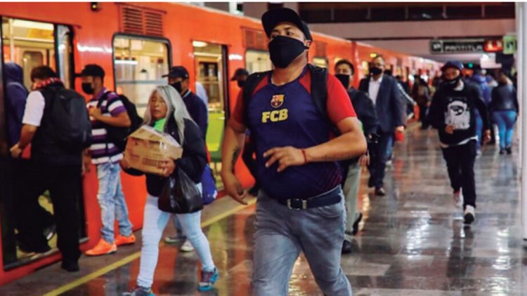 Chocan trenes en la línea 3