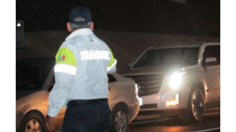 Tránsito detecta hasta 100 conductores ebrios