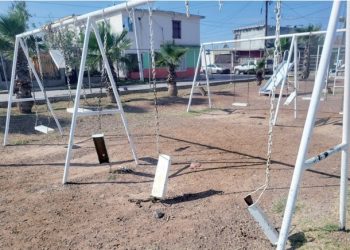 Reportan parques vandalizados y en mal estado