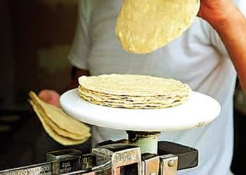 Podría rebasar los 27 pesos kilo de tortillas
