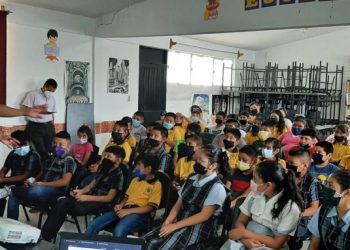 Previenen prácticas antisociales en escuelas