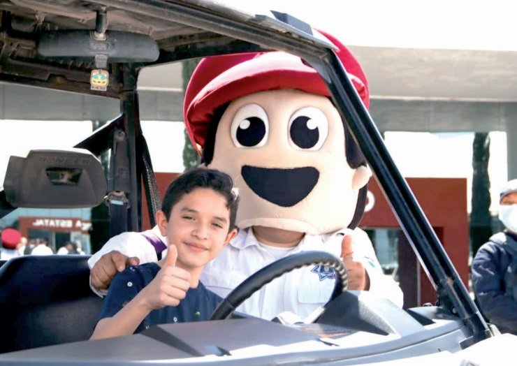 Menores con cáncer se convierten en “Guardia Estatal por un Día”