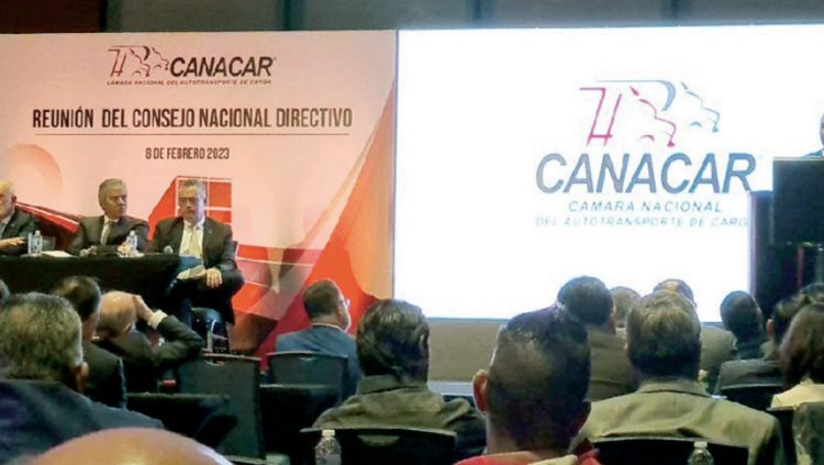 Dirigirá neolaredense CANACAR nacional