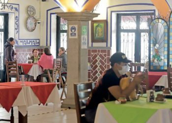 Prevén aumento de precios en restaurantes la próxima semana