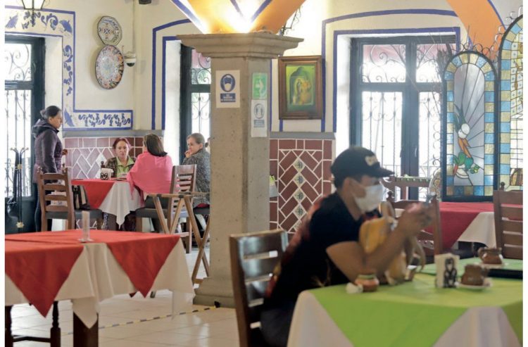 Prevén aumento de precios en restaurantes la próxima semana