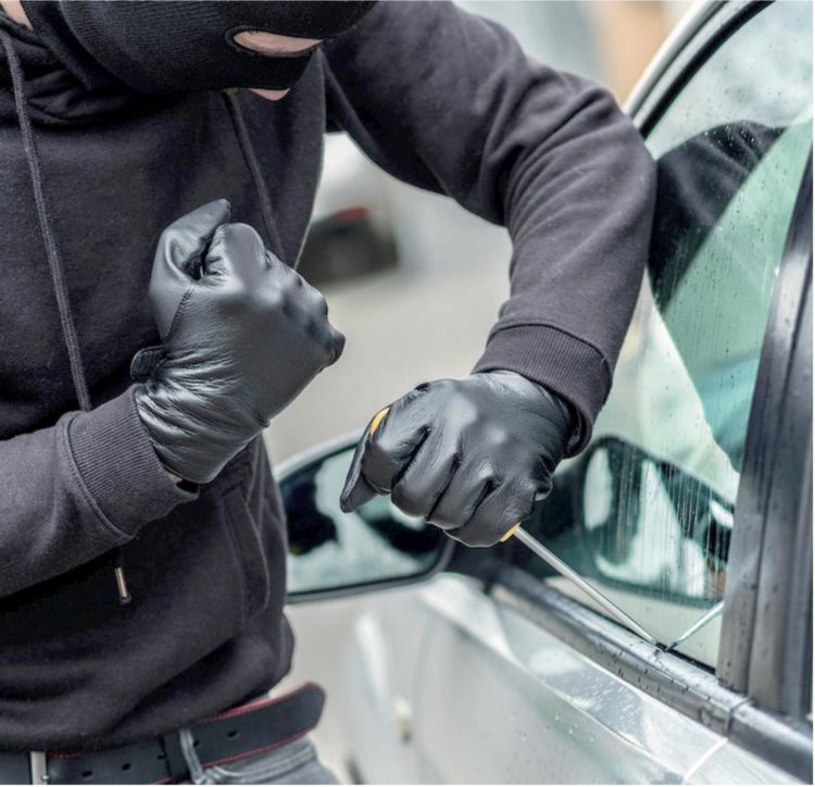 Desciende robo de interiores y autos