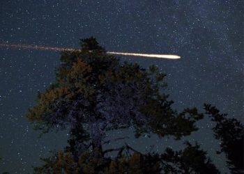 NASA CONFIRMA Cae meteorito de mil libras en el sur de Texas