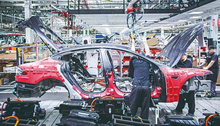 Tesla se quedará en México, afirma la SRE