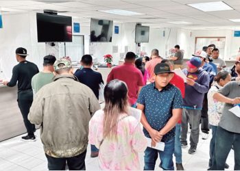 Obtener la licencia de conducir podría demorar hasta 4 meses