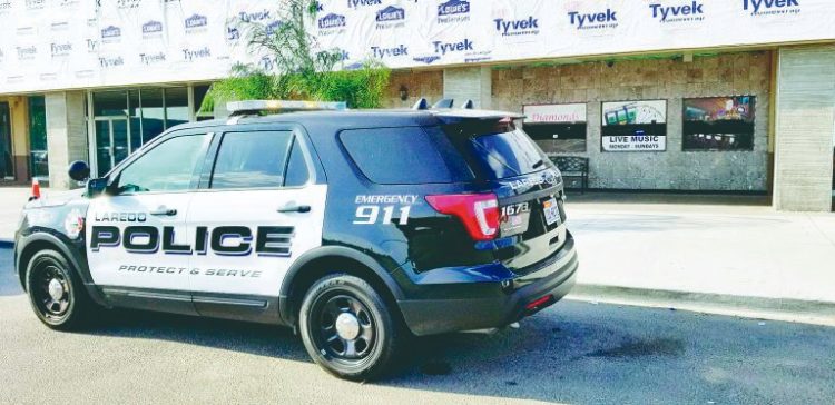 Investigan e-mail grosero enviado a empleada de la Policía