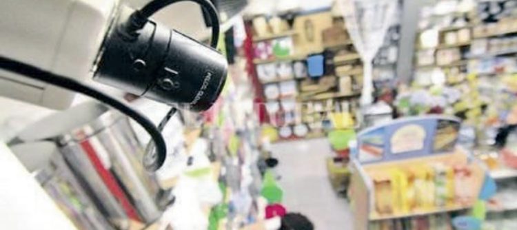 BUSCAN REDUCIR LOS ROBOS Y ASALTOS Conectan cámaras de negocios al C4