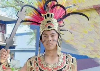 En ceremonia cívica representó al gran Emperador Azteca