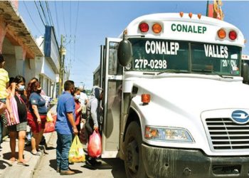 Amenazan con retirar 44 concesiones a camiones urbanos