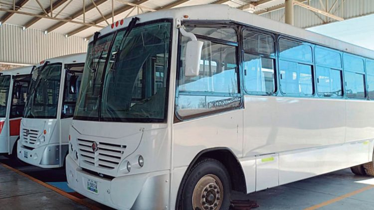 Analizan posible incremento al transporte público