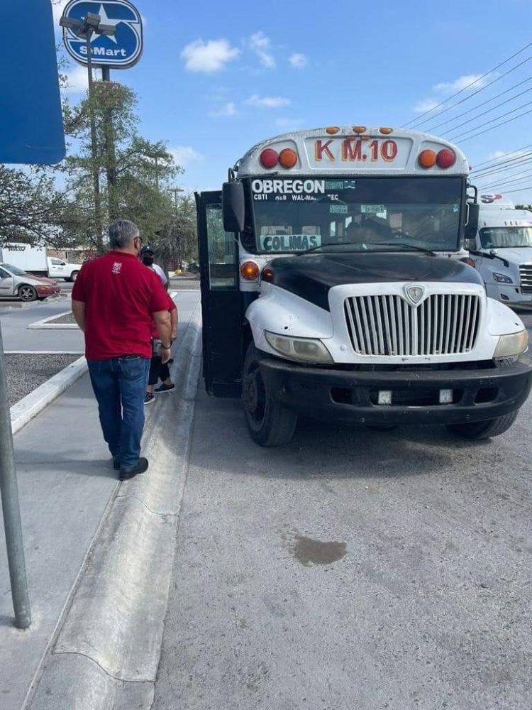 Usuarios de transporte Esperan hasta 1 hora