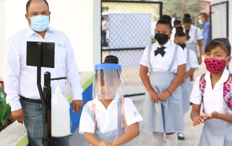 Uso del cubrebocas se mantiene en escuelas de Tamaulipas