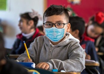 Siguen faltando más de 100 maestros en nivel básico