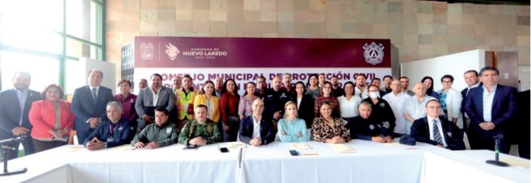 Toman protesta a integrantes del Consejo Municipal de PC