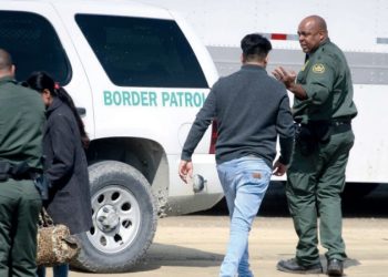 LOS DETIENE PATRULLA FRONTERIZA Interceptan a 19 indocumentados