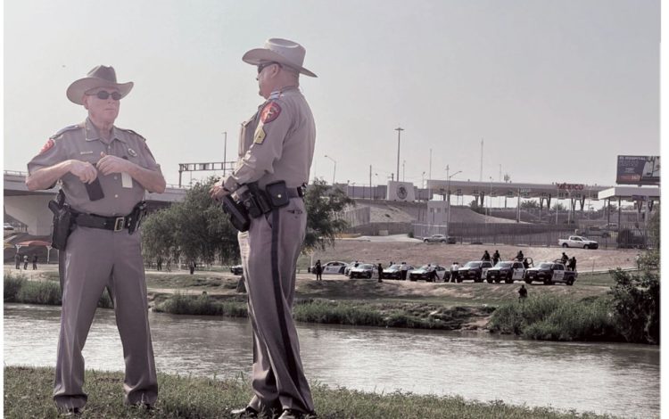 Panacea de la “Operación Lone Star” no frena inmigrantes