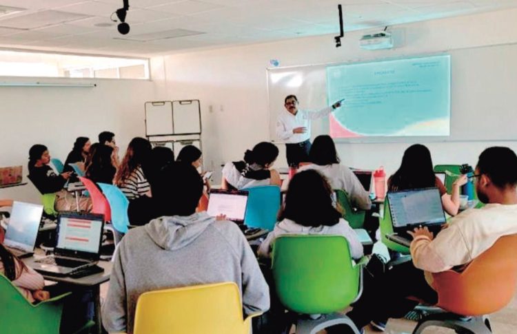 Sensibilizan a estudiantes en materia de migrantes