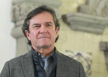 Ordena restituir a Edmundo Jacobo como secretario ejecutivo del INE