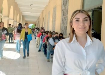Entregarán becas alumnos del CONALEP