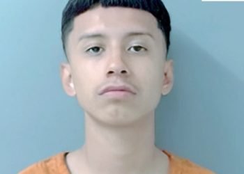 Intenta atropellar a dos niños que jugaban