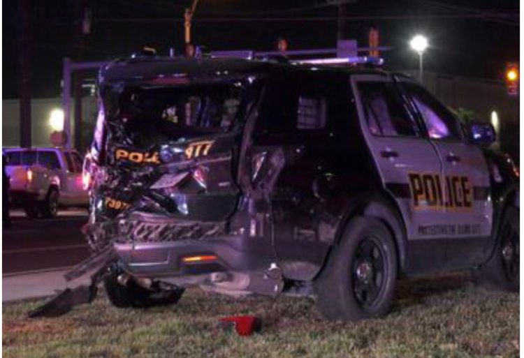 Alcoholizado choca una patrulla y deja 3 heridos