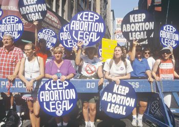 Limitan aborto a primeras 6 semanas de embarazo