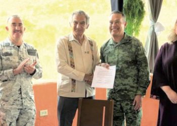 PARA FORTALECER LA SEGURIDAD Firma Gobernador convenio CON FUERZA ARMADAS