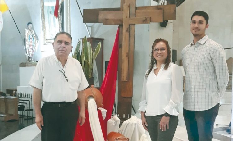 Madre e hijo representarán viacrucis viviente