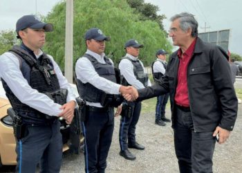 Y ATENCIÓN DE TURISTAS Supervisa Gobernador módulos de seguridad