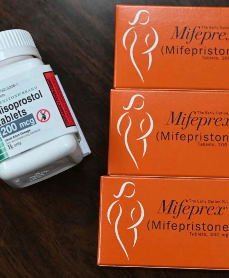 VA CONTRA LA FDA JUEZ DE TEXAS FRENA aprobación de píldora abortiva