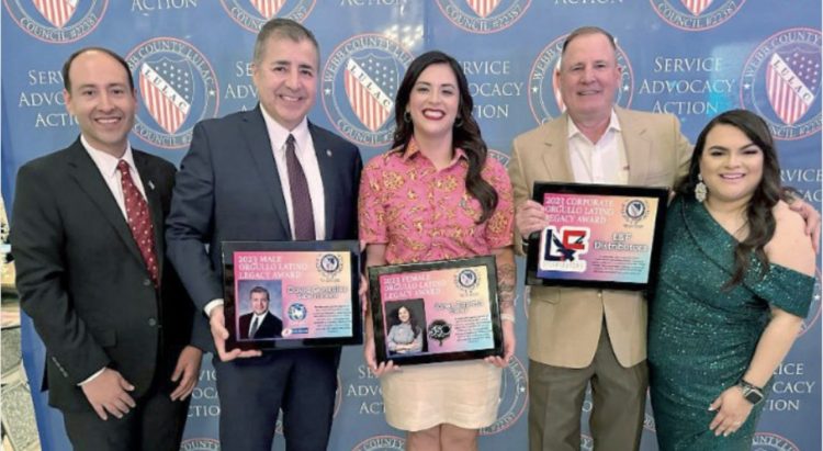 LULAC reconoce a David H. González por servicio educativo