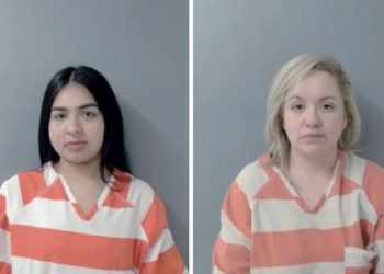 Mujeres en estado de ebriedad chocan sus carros