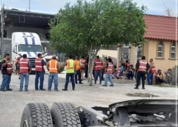 PROTESTAN Operadores de carga se van a paro laboral