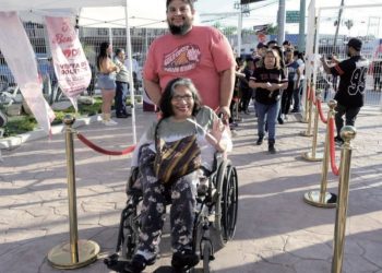 Se unen Tecolotes y familias de ambos Laredos a tocar corazones