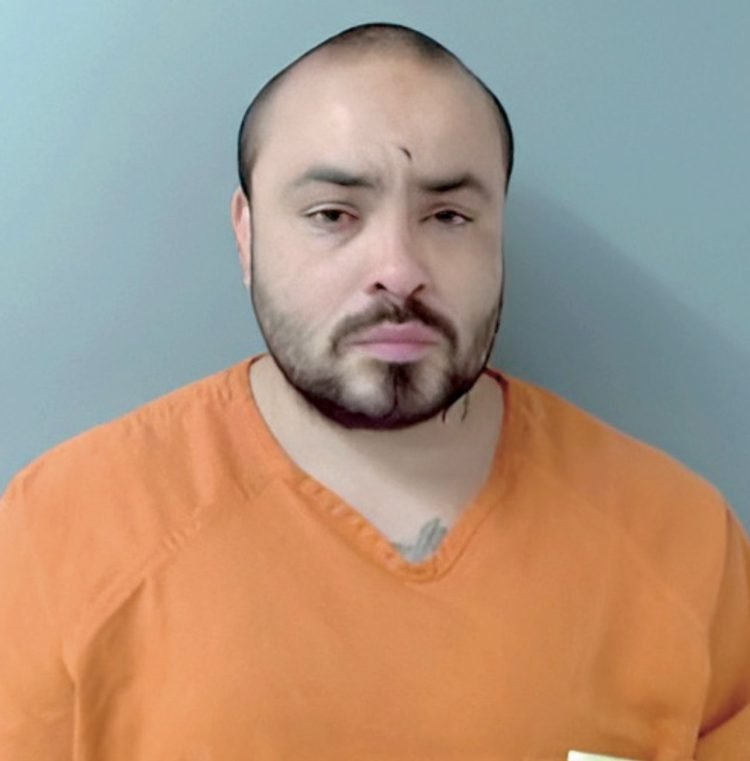 Acusa a su mujer de mentirle y la golpea con un wrench