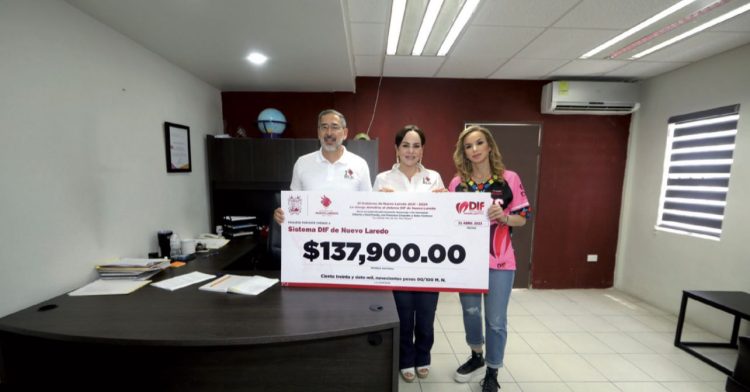 Entregan donativo de concierto al DIF